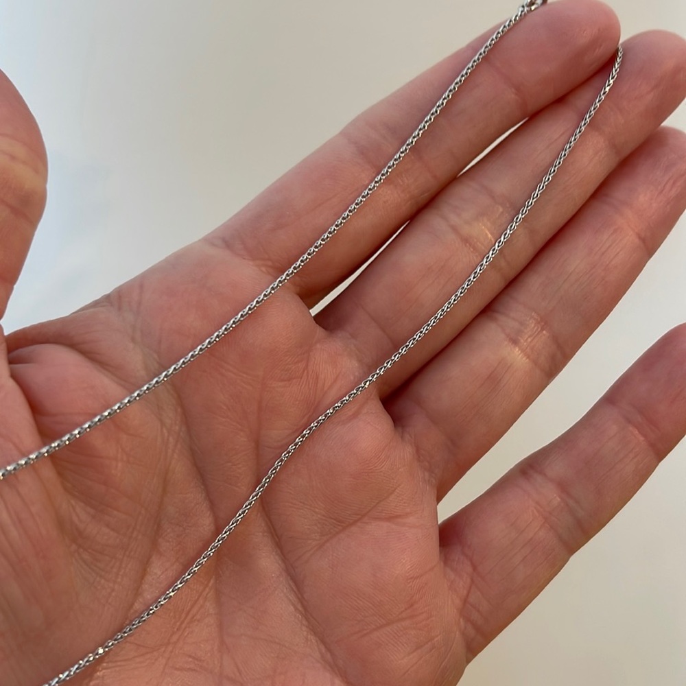 Lovely 14k white gold chain